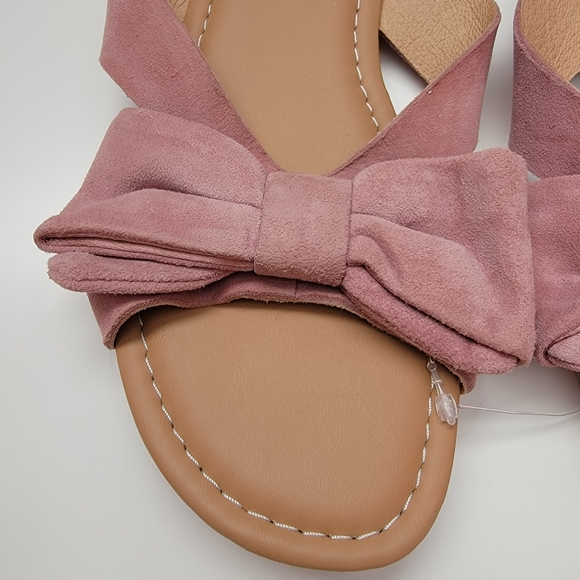 UGG Australia FONDA Seashell Pink SUEDE BOW SANDAL - Picture 5 of 8